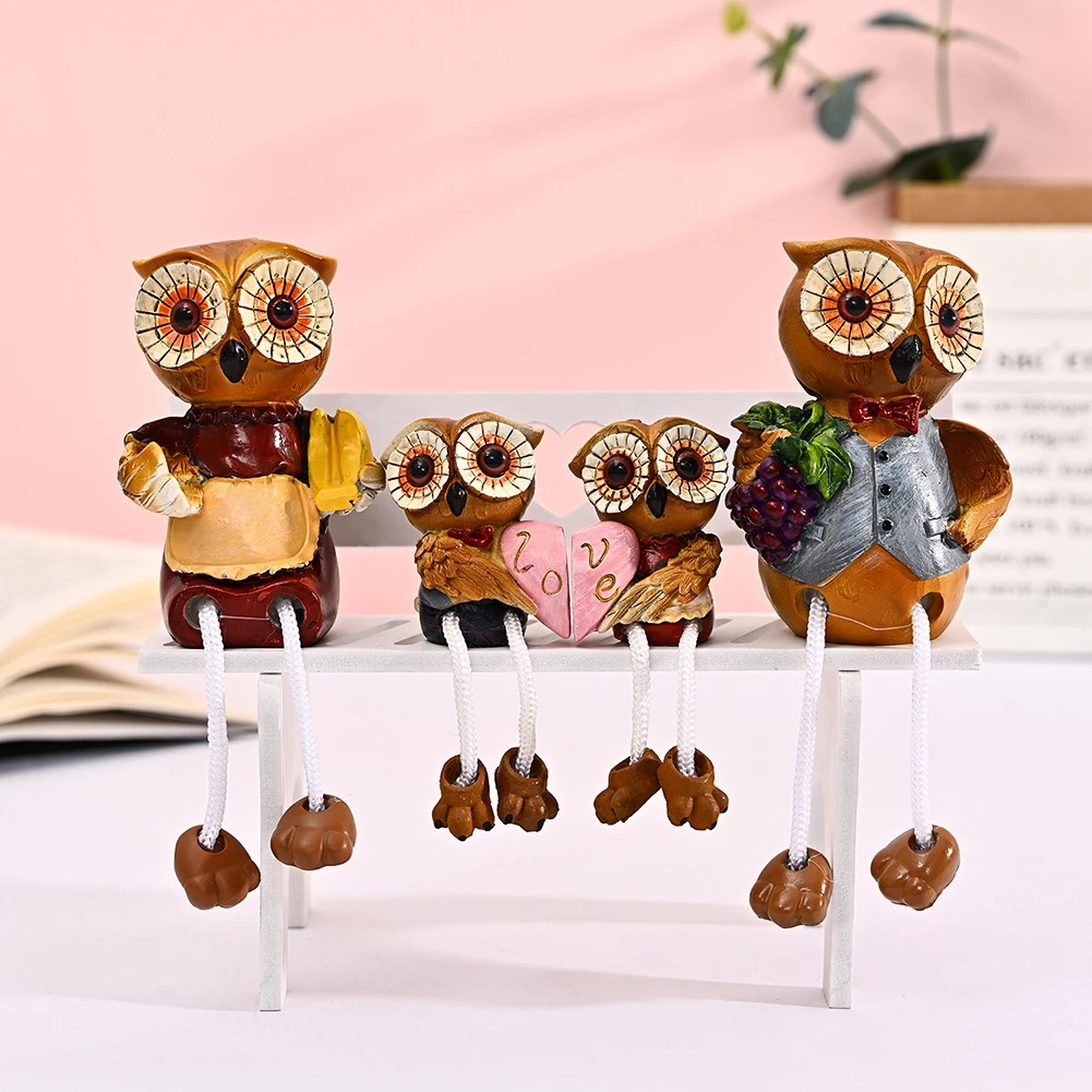 

Resin Owl Statue Love Family Crafts Mini Hanging Feet Owl Decoration Bedroom Home Ornament Friends Gift Supplies