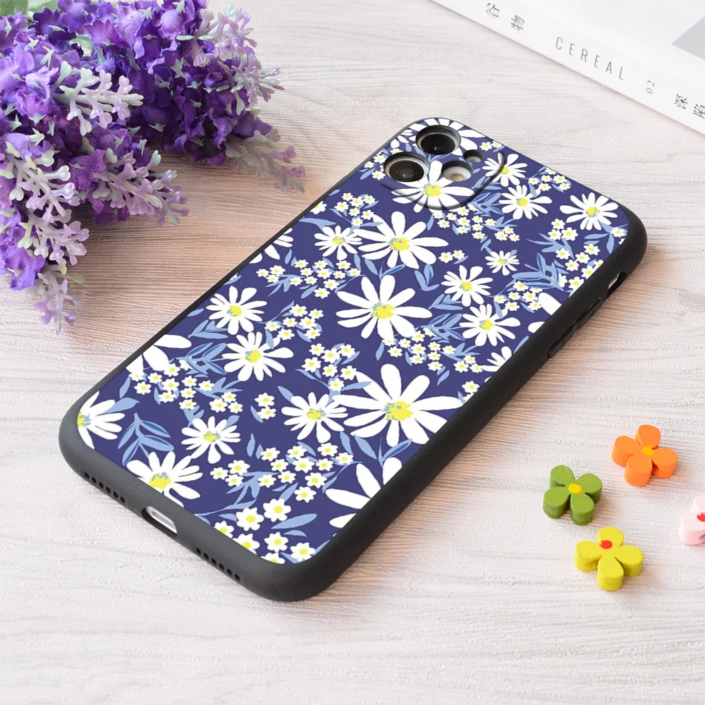 

For iPhone Daisy Chain Print Soft Matt Apple Case