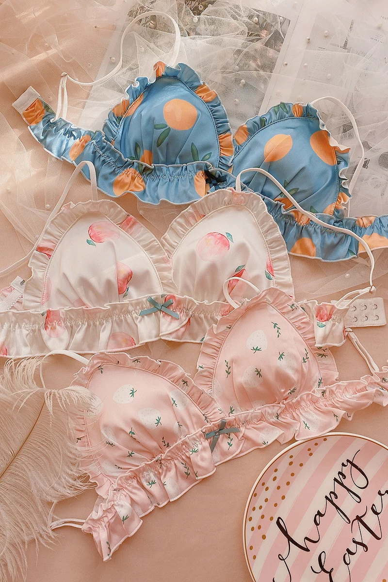 

Japanese Sweet Underwear Strawberry Girl Lotus Leaf Sweet Print Triangle Cup No Steel Ring Satin Strap Bra Set Sleep Bra Cute