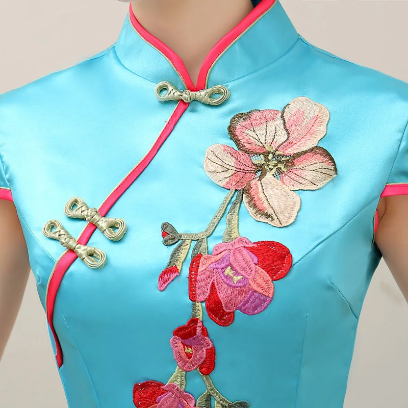 Женское праздничное длинное платье-Ципао светло-голубое винтажное вечернее