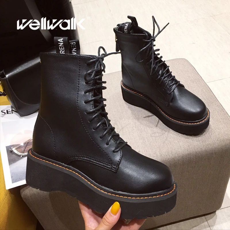 Полусапожки на платформе женские ботильоны шнуровке с круглым носком женская