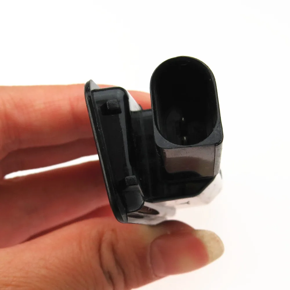 

2Pcs Car LED License Plate Light led Lamp For VW Golf 7 MK7 Passat B7 CC EOS Scirocco Polo 6R Beetle 35D 943 021A 1K8943021C