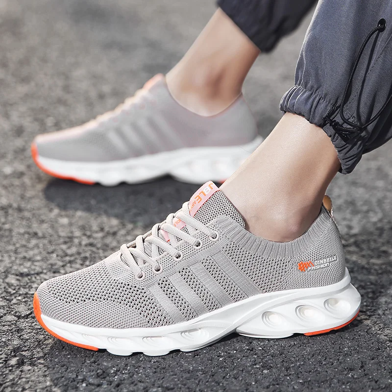 

2021 summer new hollow sports shoes men fly weave breathable mesh shoes odorless running shoes heighten leisure travel shoes