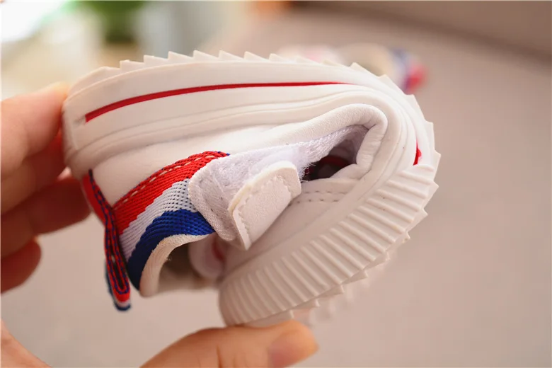 2018 г. Высококачественная модная повседневная детская обувь спортивная для