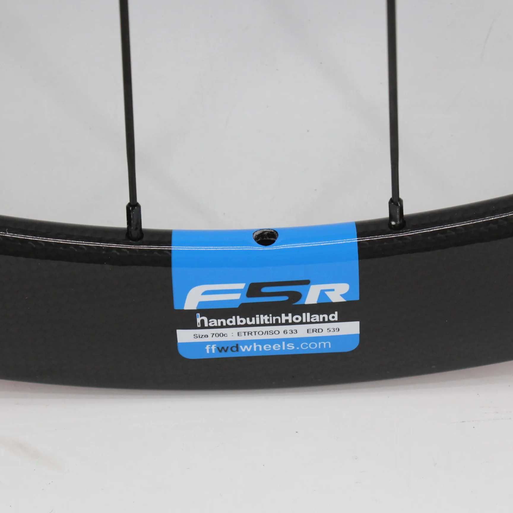 Новейшие бескамерные обода 700C для шоссейного велосипеда из углеродного волокна