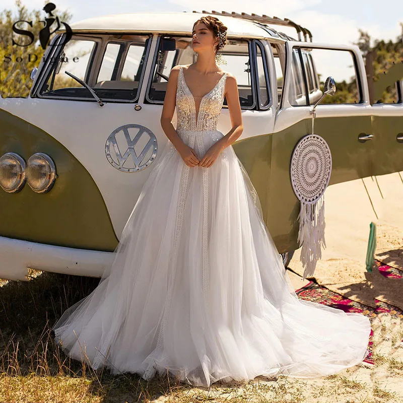 Купи SoDigne Princess Wedding Dresses Sexy Deep V Neck Appliques Lace Tulle Beach Bridal Dress Plus Size Wedding Gowns за 5,968 рублей в магазине AliExpress
