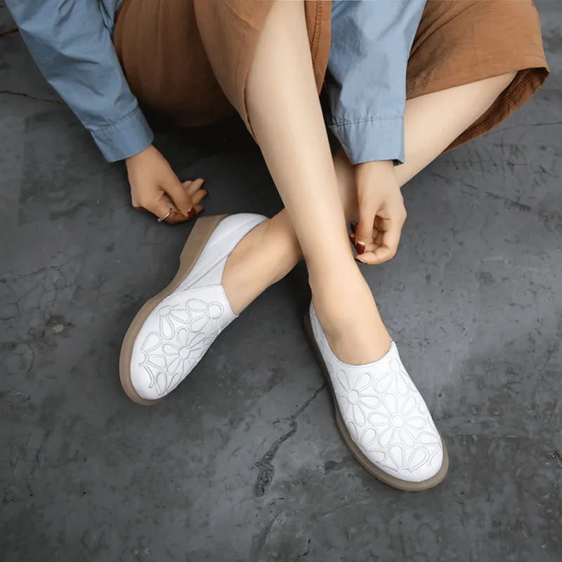 

AARDIMI 2021 Women Loral Women Spring Loafers Genuine Leather Casual Ladies Flat Shoes Woman Embroidered Shallow Single Footwear