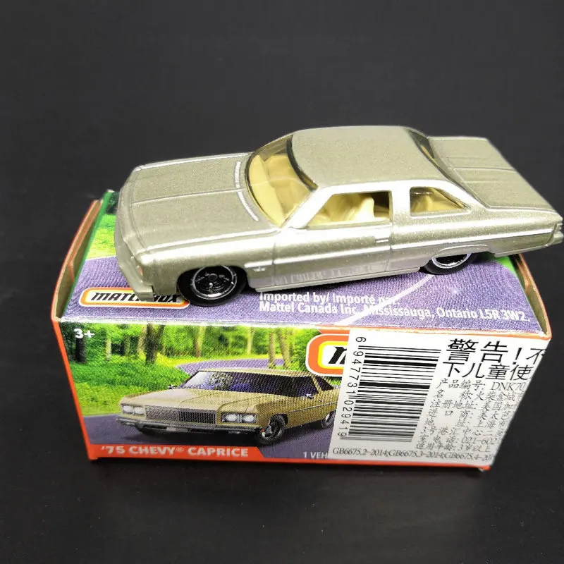 Спичечный бокс для автомобиля FORD CROWN VICTORIA GMC SCENIC CRUISER CHEVY CAPRICE SUBARU SVX VOLKSWAGEN BEETLE Коллекционная модель автомобиля - Цвет: 75 CHEVY CAPRICE