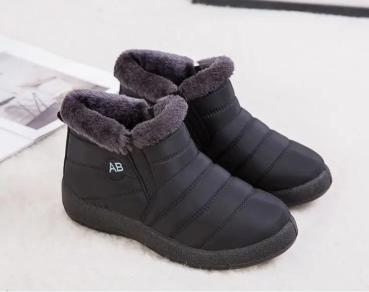 black low Женские зимние ботинки; теплые короткие плюшевые зимние ботильоны на меху; женская обувь на молнии размера плюс; Женская Удобная обувь; Прямая поставка; C336 - Цвет: black low