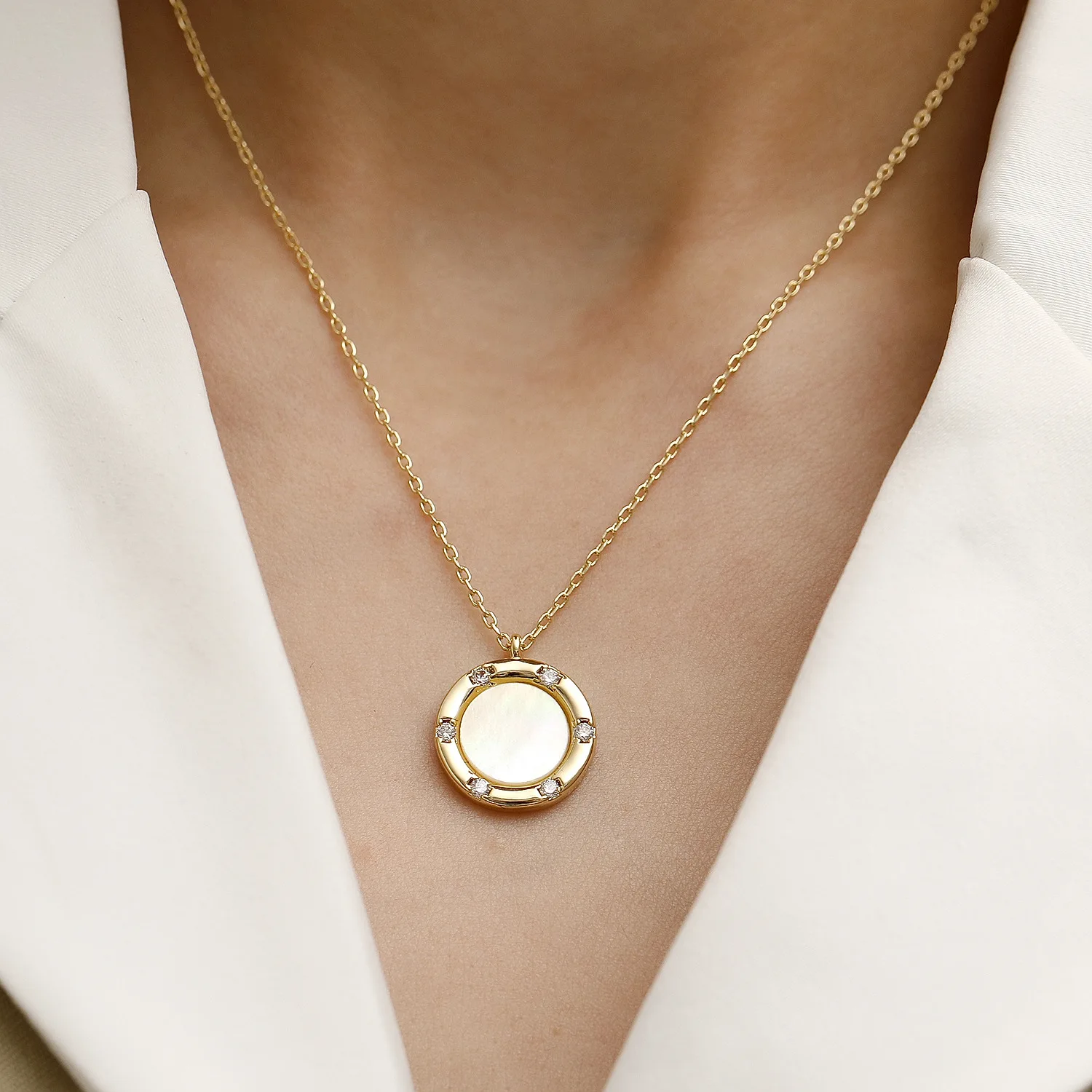 Ожерелье-чокер из натурального жемчуга женское круглое ювелирное изделие