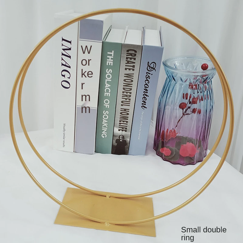 

Металлическая подставка Bruiloft для украшения дома