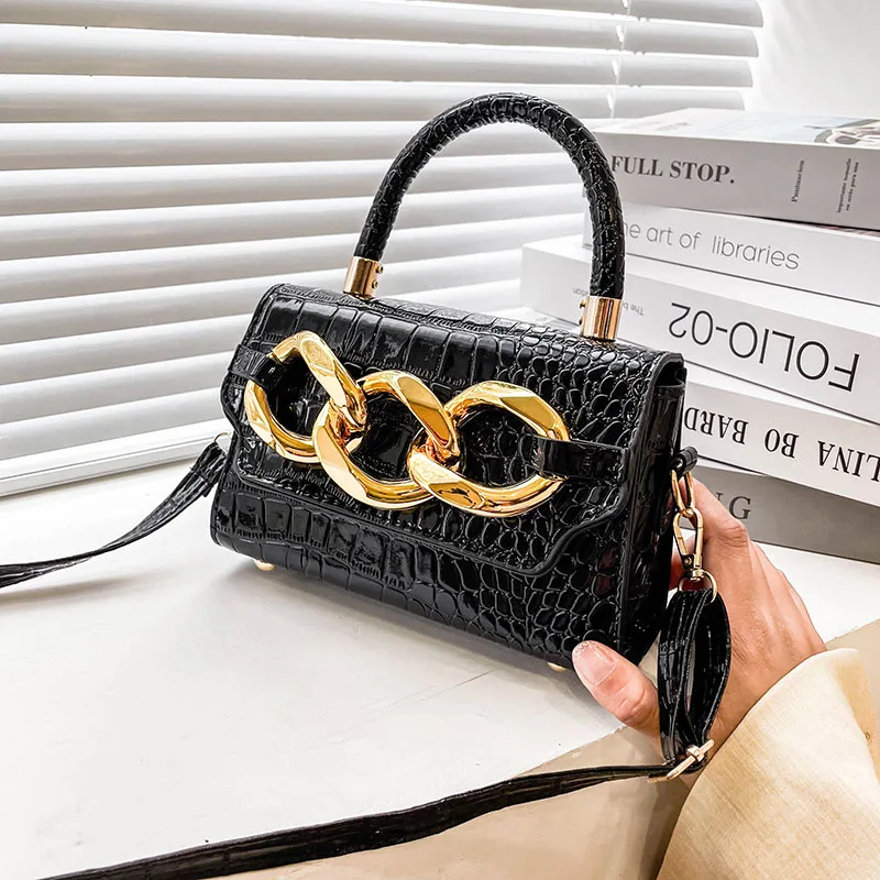 

Small Handbags For Women Luxury Gold Chain Buckle Flap Bags French Vintage Clutch Purse Women Crossbody Shoulder Bags
