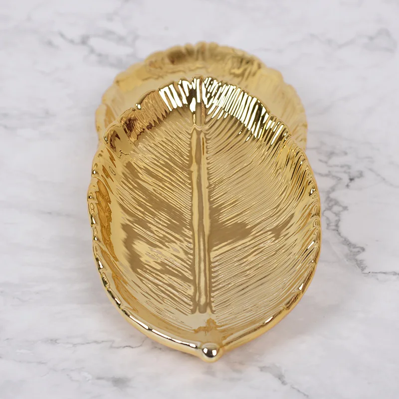 1pcs Northern European-Style INS Gold Leaves Ceramic Storage Tray Leaf Jewelry gan guo die Home Decoration | Дом и сад