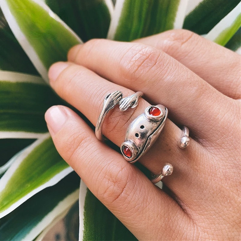 

Retro Bohemian Hug Frog Rings Set for Women Lover Vintage Ancient Silver Color Animal Opening Rings Men Figure Ring Jewelry Gift