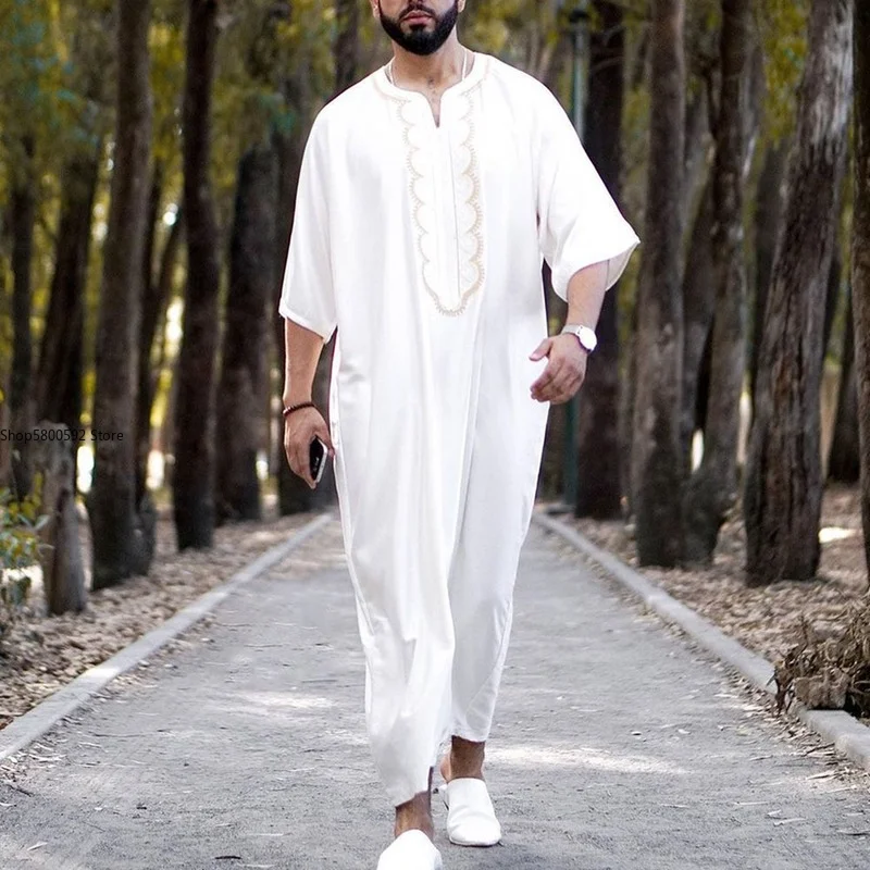 Traditional Men's White Casual Robe Dashiki Men's Simple Short Sleeve Printed Shirt 2022 Men's Large Size Long Robe African Men