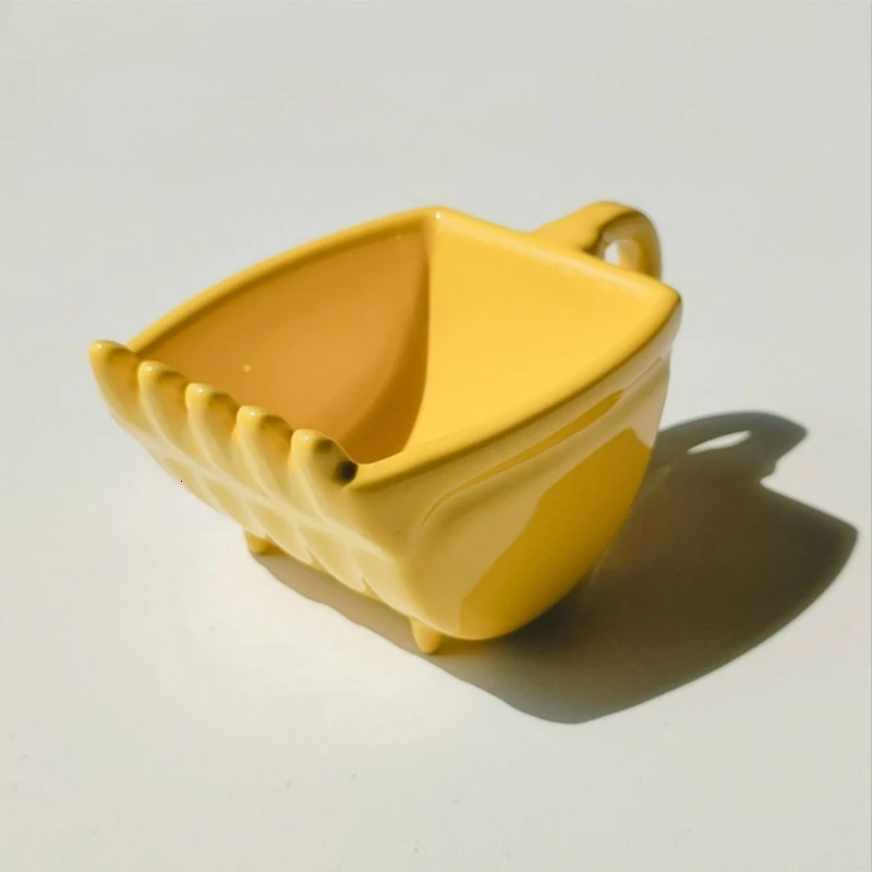 Creativity 3D Excavator Bucket Model Mug Funny Cigar Whiskey Ashtray Tea Ceramic Coffee Cup Teacup Cigarette Holder Verre Crane