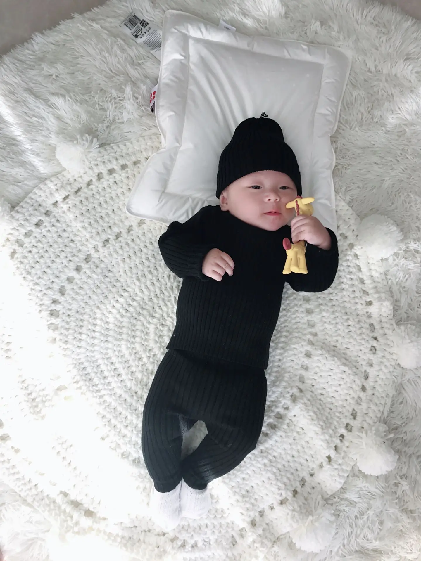 Комплект хлопковой трикотажной одежды для маленьких мальчиков и девочек на