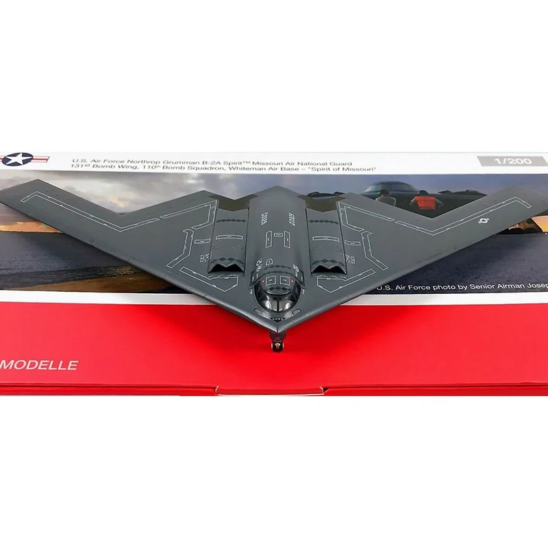 

1/200 Scale B-2A USA Army Heavy Spirit Bomber Diecast Metal Military Plane Aircraft Airplane Model Toy For Collections