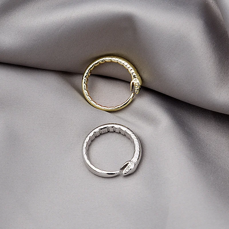 

Korean Snake Shaped Metal Rings For Women Gold Silver Opening Simple Hip Hop Finger Ring Fashion Jewelry Wedding Female 2021 Hot