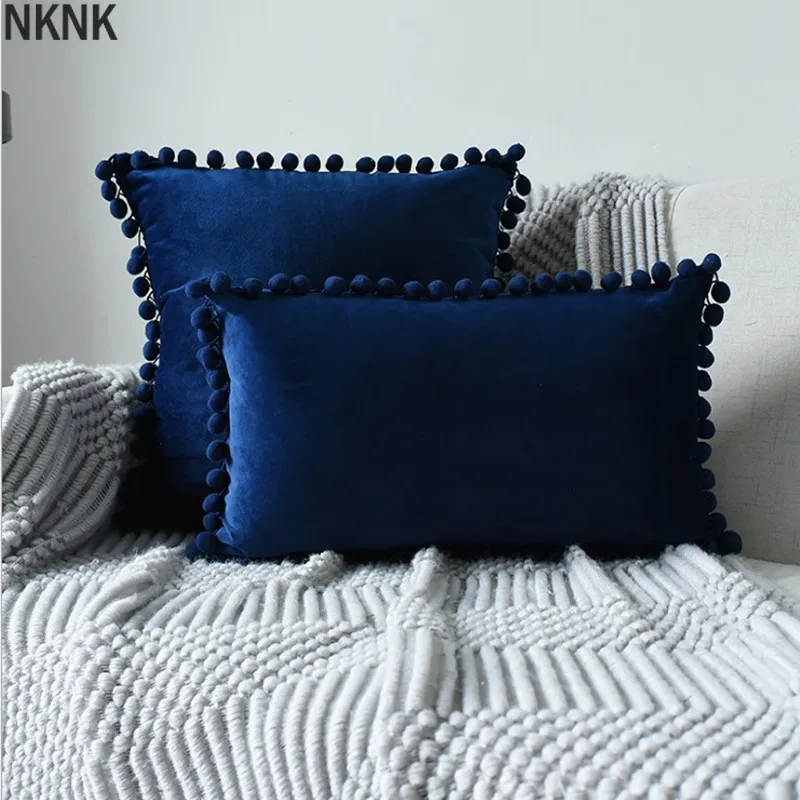 Мягкая бархатная Наволочка на подушку с помпонами белый цвет желтый синий