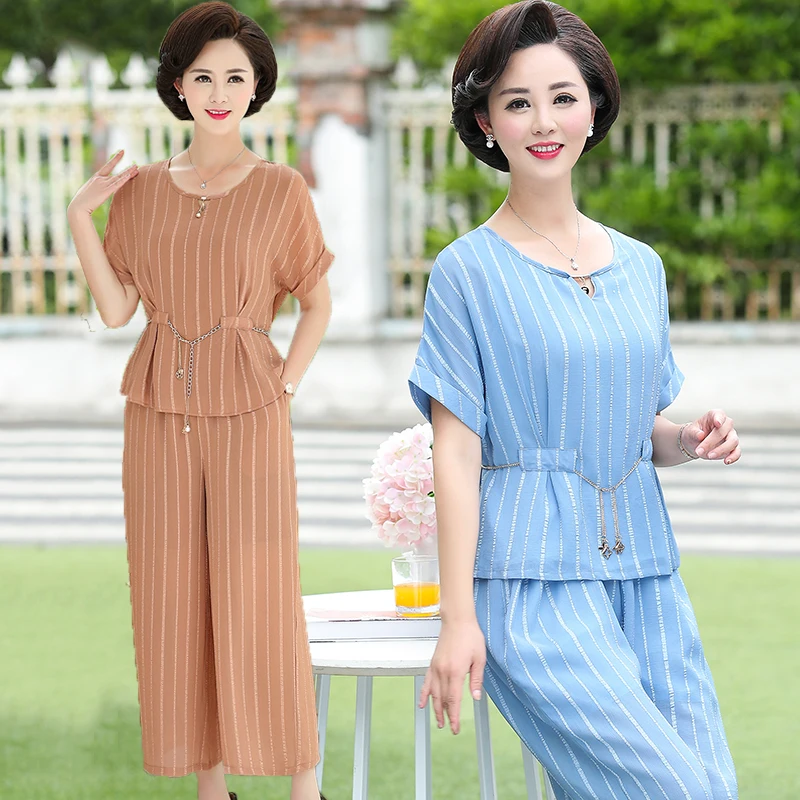 Летний костюм для женщин среднего возраста футболка с коротким рукавом и