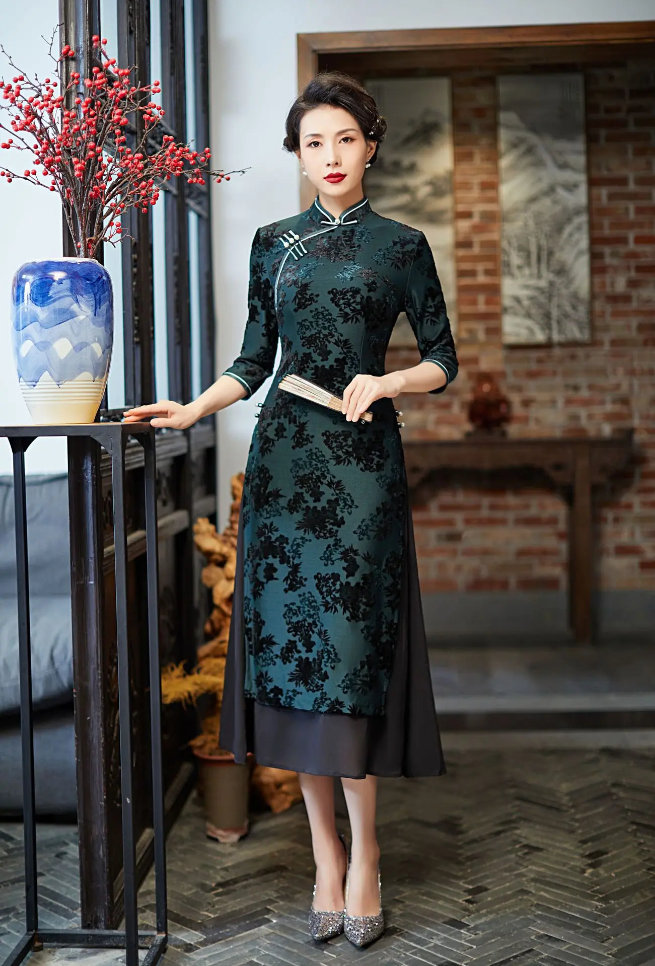 

Женское платье в китайском стиле, зеленое велюровое элегантное платье-Ципао с принтом, вечернее праздничное платье, винтажное платье больш...