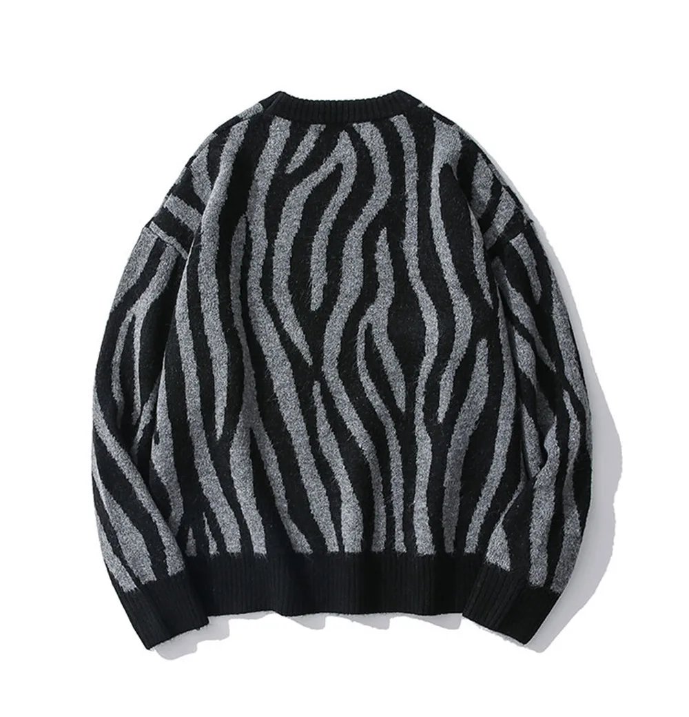 

SEVEYFAN Zebra Pattern Letter Knitted Sweater Men's Lazy Loose Round Neck Long Sleeve Pullover