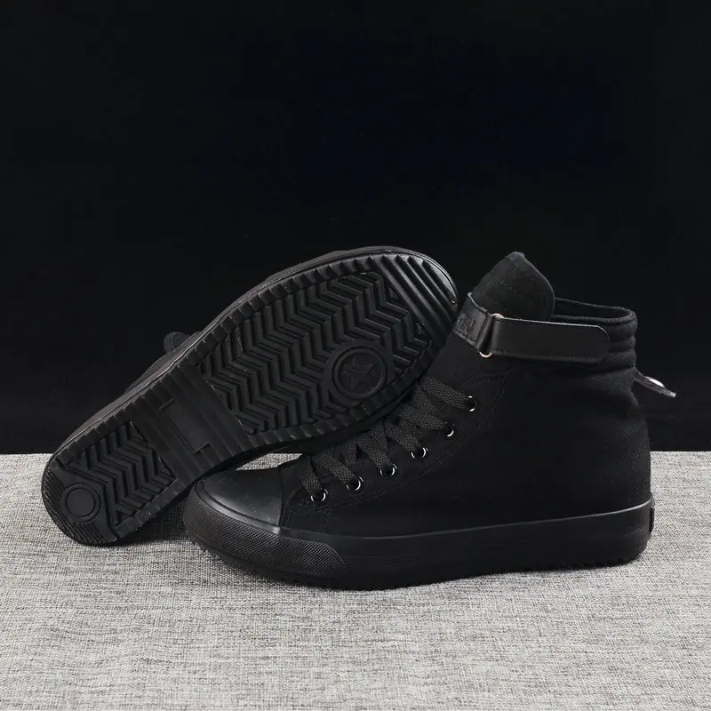 

2020 Spring High top Sneakers Women Shoes Flat Women Casual Shoes Cool Ladies Sneakers Black White Sneakers Plus Size 42 YX797