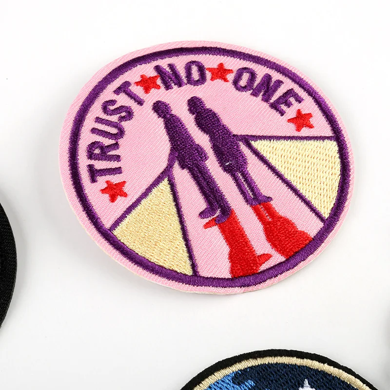 Термоклейкие патчи с вышивкой инопланетянина летающая тарелка детское