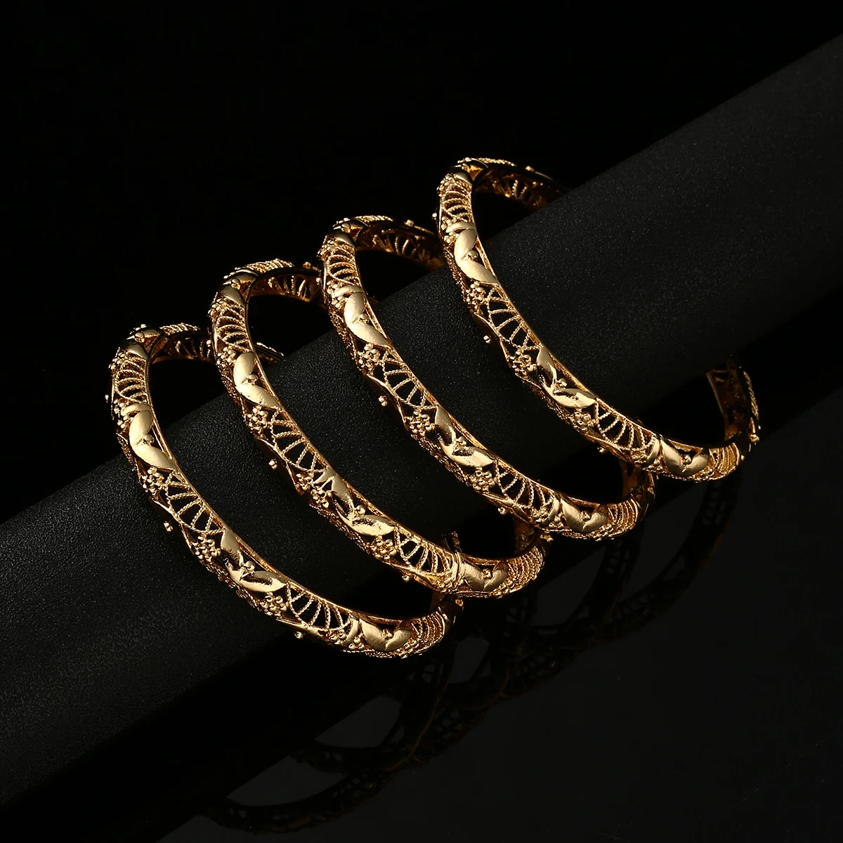 

Ethiopian Gold Color Bangles for Women Dubai Jewelry African Glossy Bracelets Wedding Hand Chain