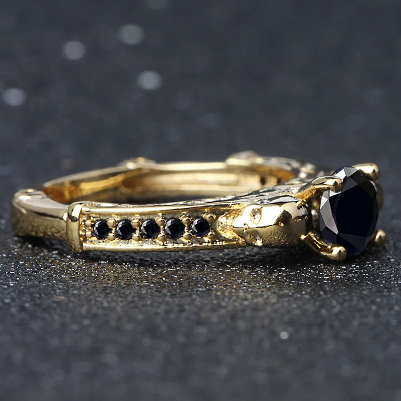 Винтажное готическое кольцо с черепом Дамское круглое в европейском стиле