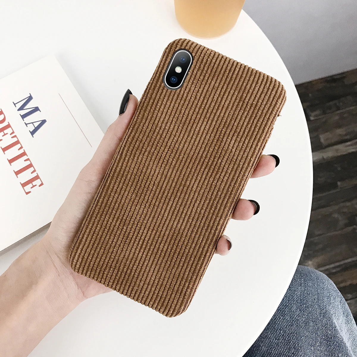 Ottwn Phone Case For iPhone 11 X XR XS Max Corduroy Cloth Texture Case For iPhone 6 6s 7 8 Plus Warm Fabric Fuzzy Soft PU Cover - Цвет: Коричневый