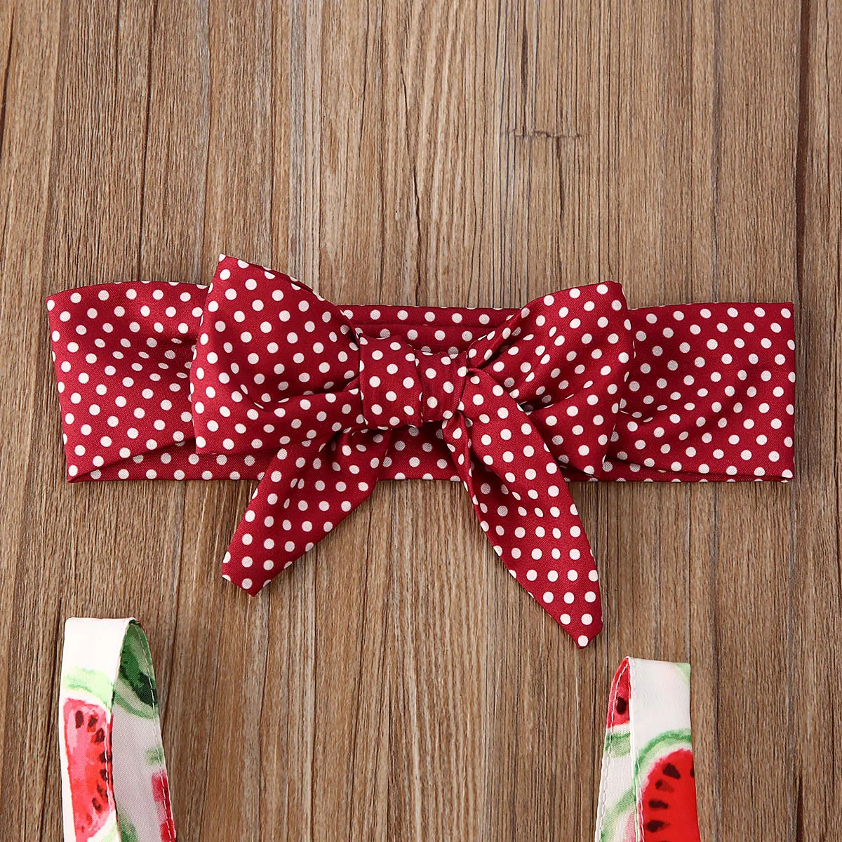 Летнее платье для маленьких девочек Комплекты одежды 3 шт. с открытыми плечами