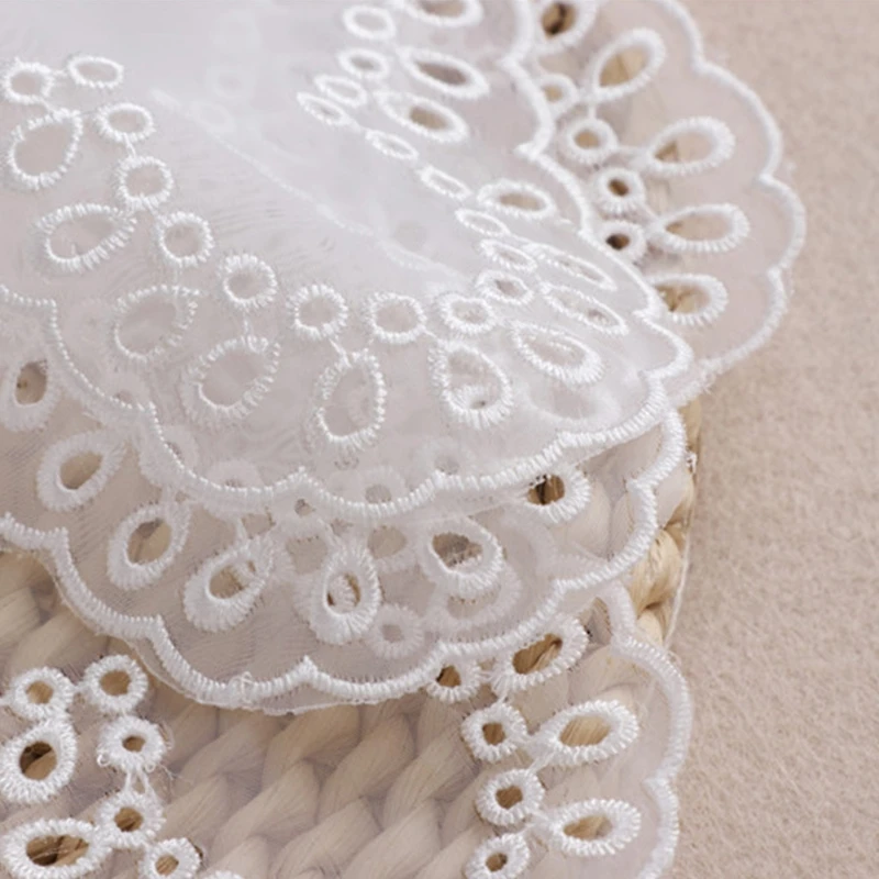 

Double Layer Embroidery Detachable Doll Fake Collar Shawl Wrap Sweet Hollow Out Hole Butterfly Necklace Mini Cape Dickey