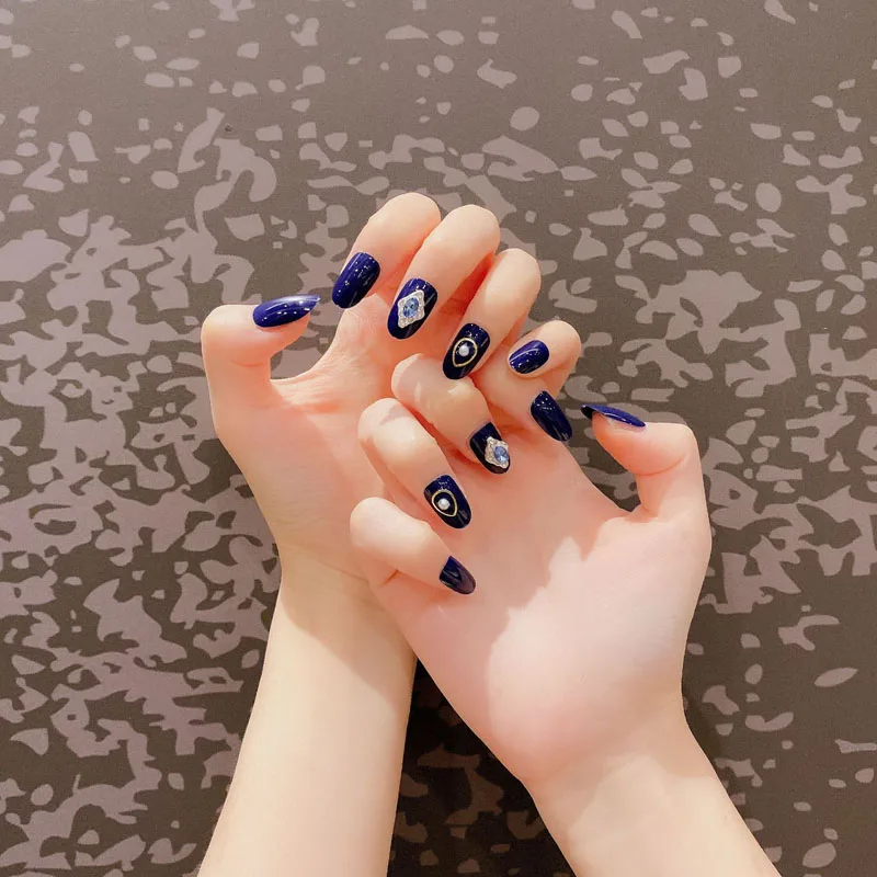 

24Pcs Bule Gemstones Mid-Length Nails Bride Wedding Detachable Women Wearable Full Cover Finger Fake Nail with Glue CIN6 899