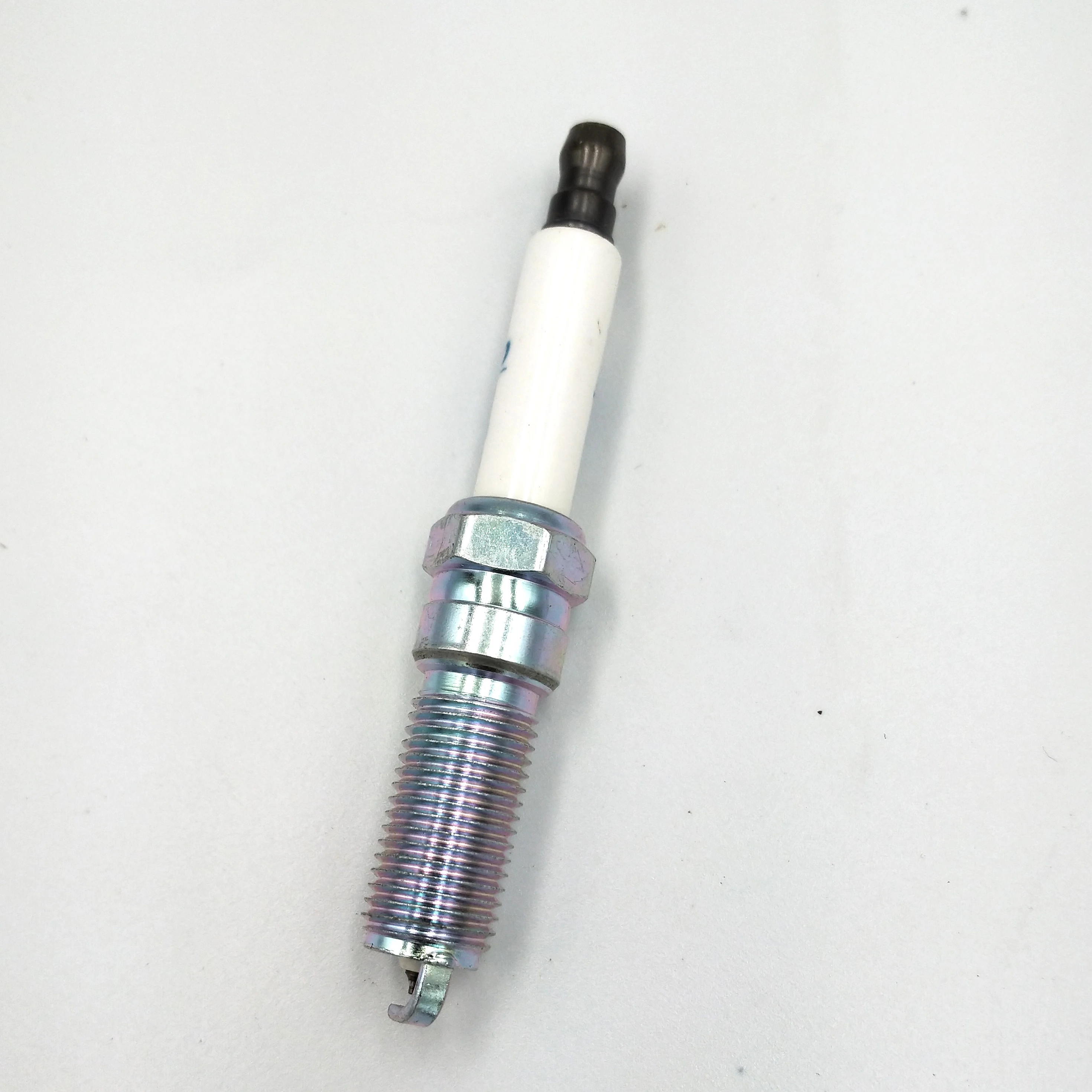 Свеча зажигания 41 123 12637199 41123 для Buick LaCrosse Regal Cadillac Seville Chevrolet Captiva Sport Equinox Pontiac