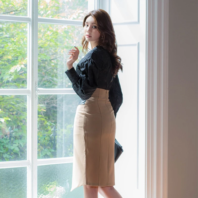 

Korean Style Women 2 Piece Set 2020 Autumn New Fashion O-Neck Puff Long Sleeve Black Top + High Waist Slim Knee-Length Skirt Set