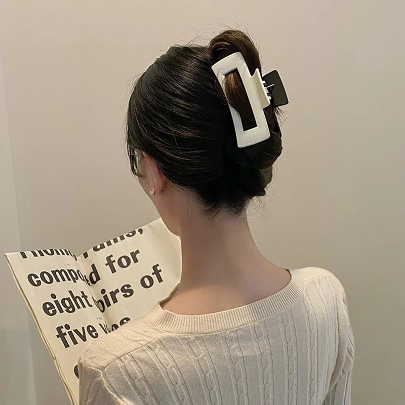 

New Elegant Feminine Two Straight Colors Sweet Claw Hair Back Hair Brace Teeth Stylish Hairpin Accessories For Hair