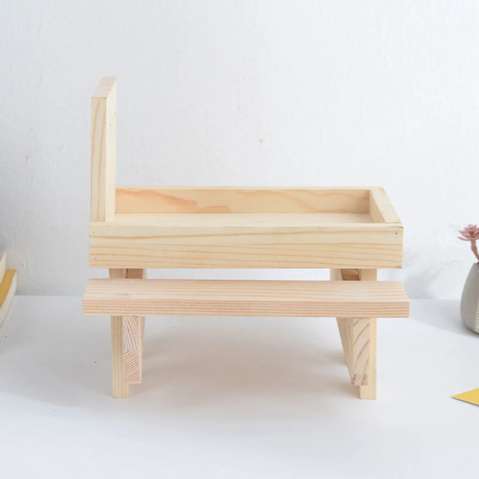 Household Wooden Squirrel Feeder Simple Style Creative DIY Crafts Outdoor Garden Ornaments Corn Nut Feeding Table |