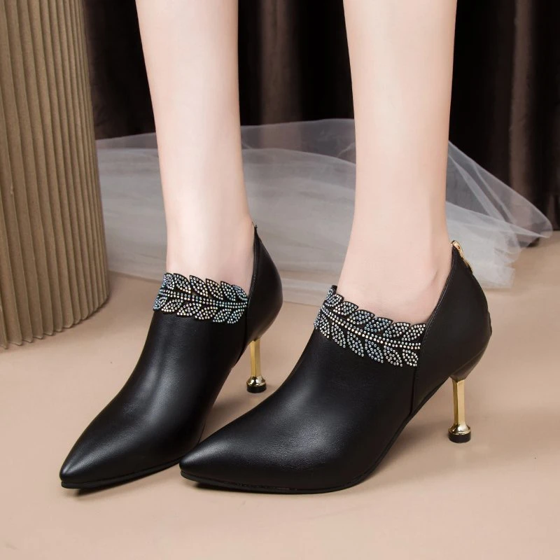 

Rimocy Shiny Crystal Pointed Toe Ankle Boots for Women Pu Leather Metal Thin High Heels Boots Woman Fashion Zipper Short Booties