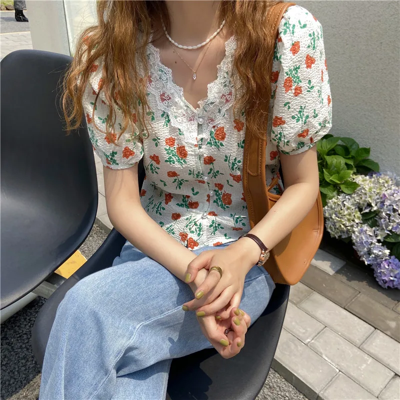 

Simple Lace Patckwork Fashion All Match Simple Short Sleeve Puff Sleeve Button Linev C-neck Women Top Shirts