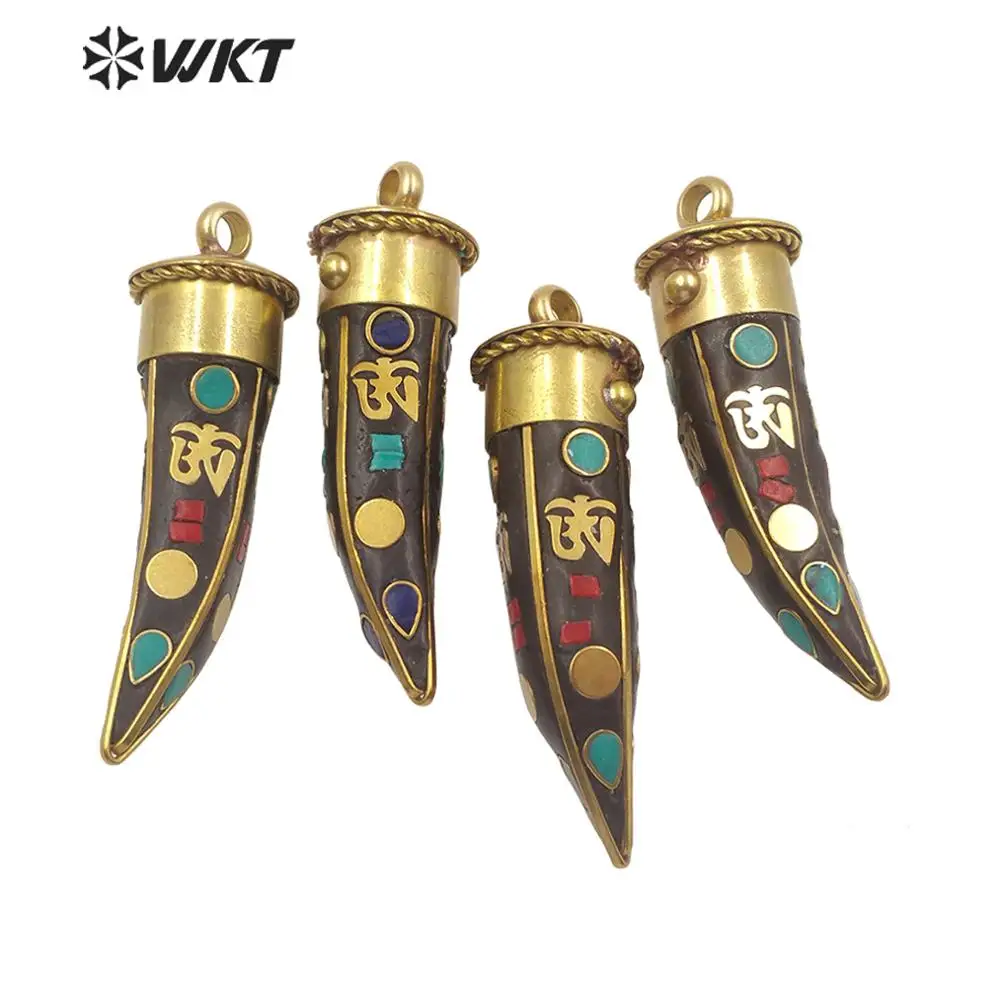 Подвеска в винтажном стиле виде рога с латунной застежкой|Подвески| |