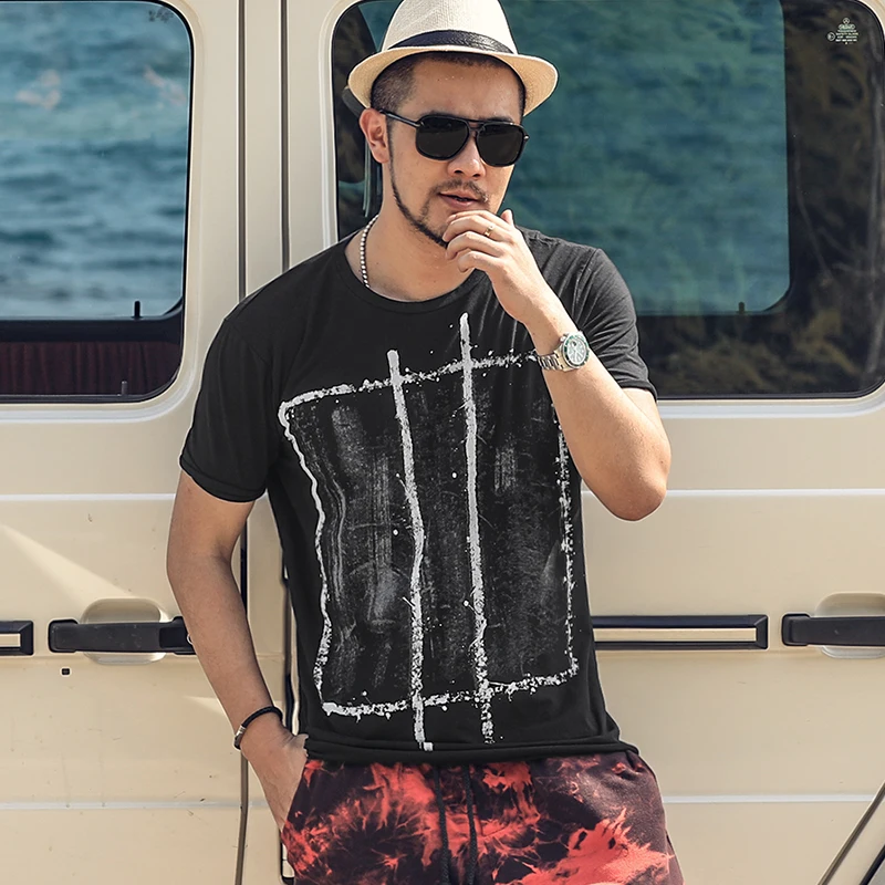 Мужская футболка с короткими рукавами однотонная Приталенная дырками для