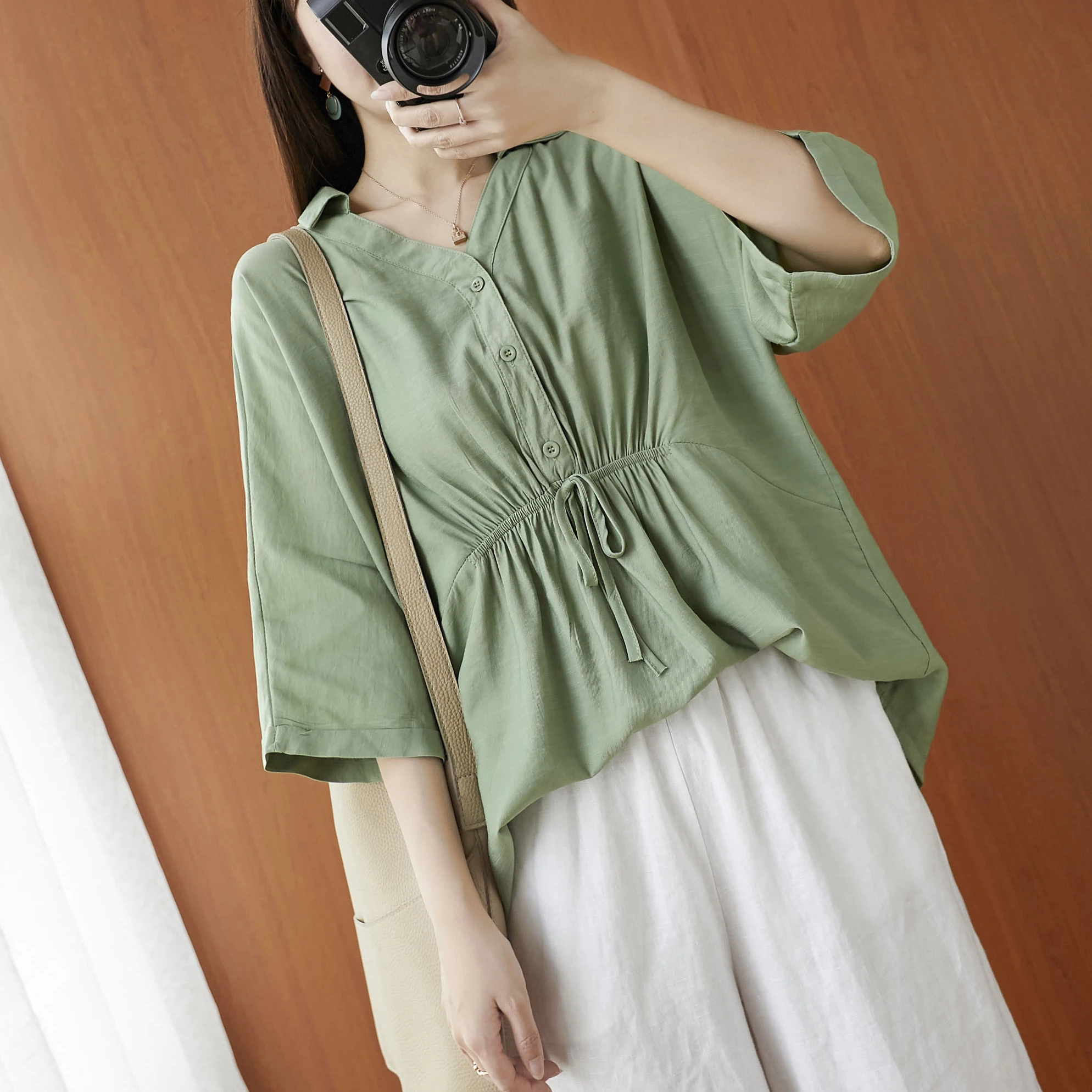 

Plus Size Women 90KG Body Summer Loose Large Size V Neck Shirt Bat Sleeves Thin Casual Women Tops