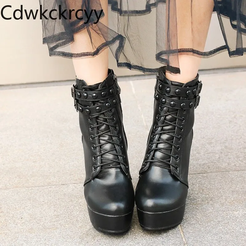 

winter The New British style fashion Round head Thick heel 10CM Martin boots Handsome rivet Keep warm High heel Women boots