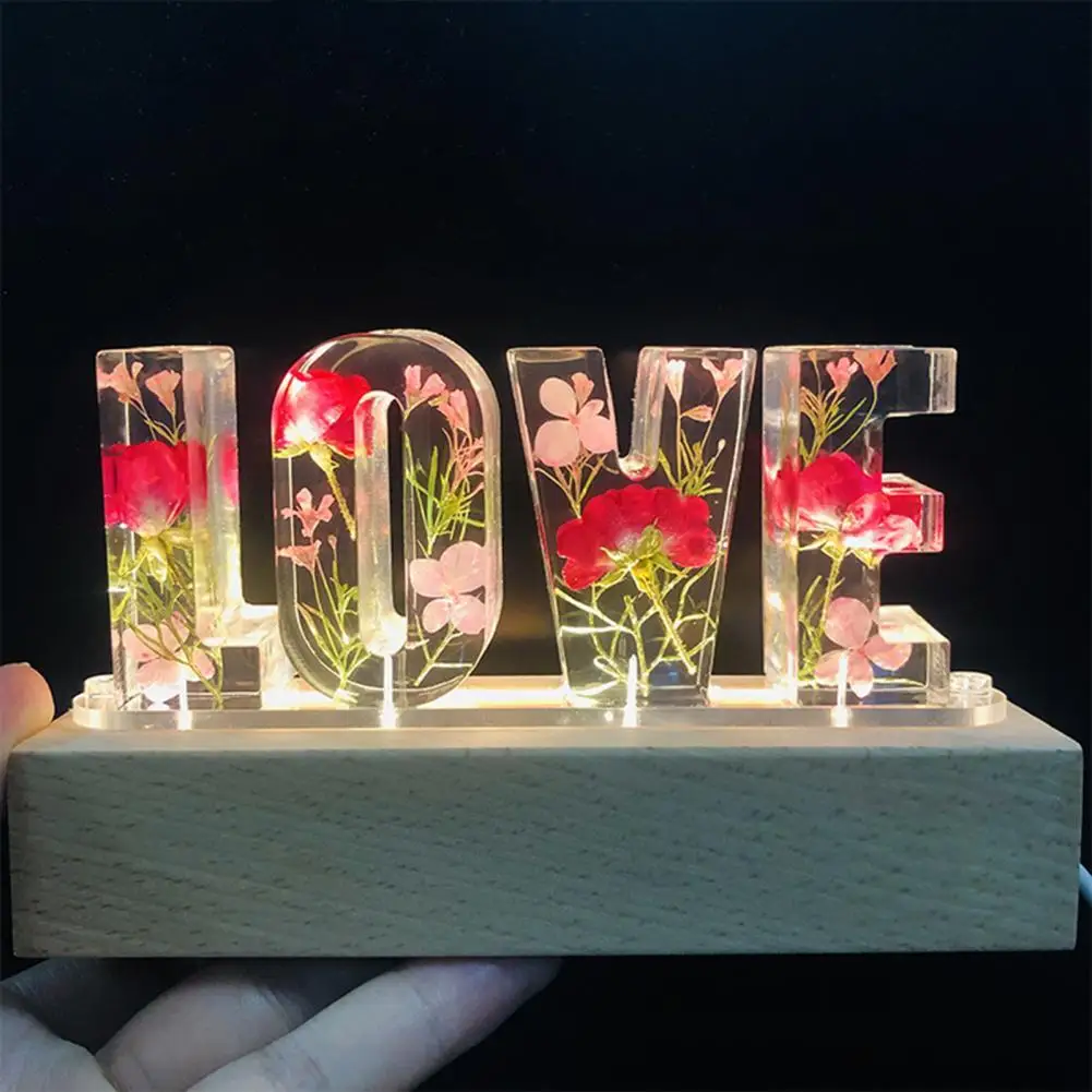 

Drop Shipping Customized Letters Dried Flower Nightlight USB LED Wood Base Night Light Home Decor Unique Christmas Gift