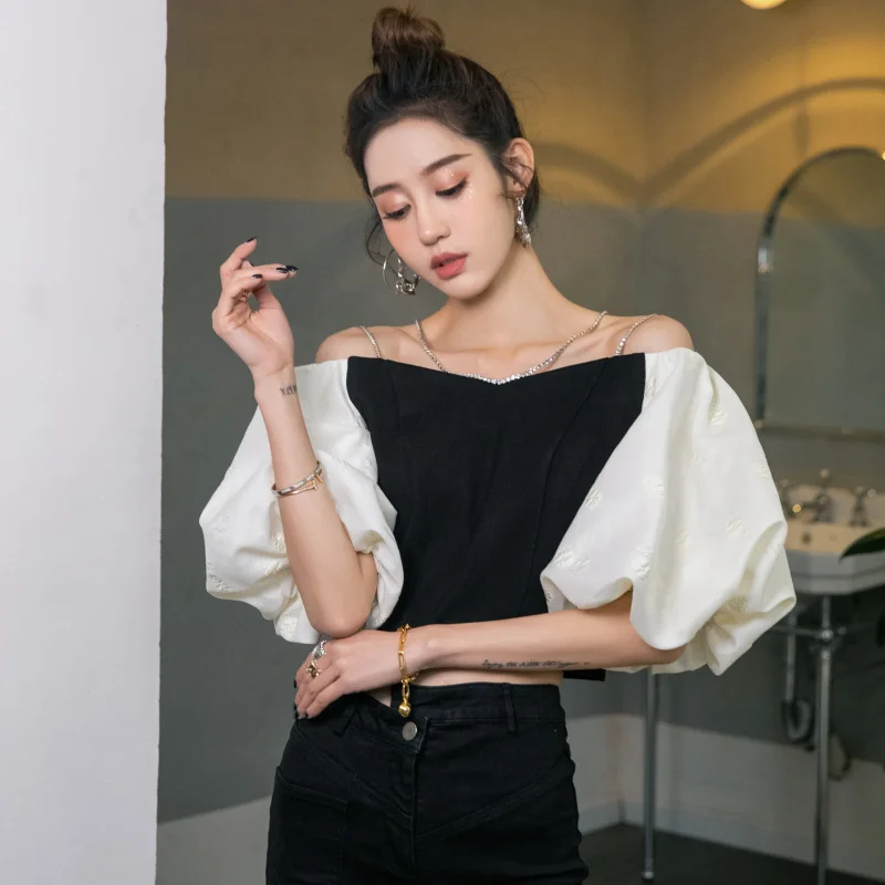 2021NEW one-shoulder chain camisole, summer diamond chain shoulder strap French puff sleeve shirt, chic short women's top