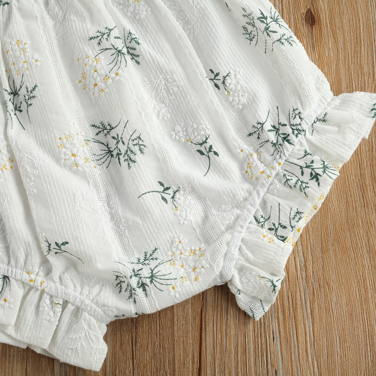 

OPPERIAYA Baby Girls 3pc Summer Set Infant Ruffle Hem Lace Up Shoulder Strap Floral Print Tops Elastic Waist Shorts HairBand