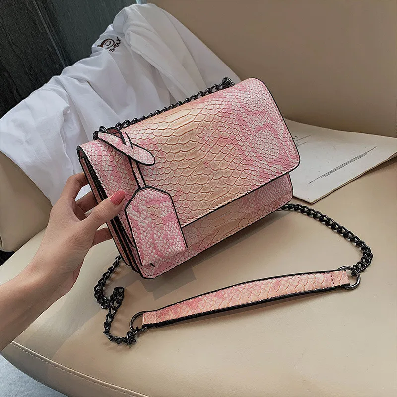 

Shoulder bag spring 2021 new bag chain slung shoulder zipper flip fashion model bag
