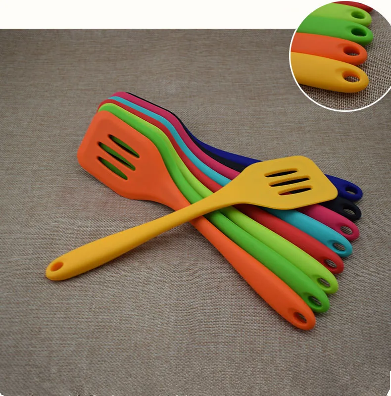 1PC Random Color Egg Fish Frying Pan Scoop Cooking Utensil Fried Shovel Silicone Turner Spatula Kitchen Gadgets Cook Tool QA 255 |